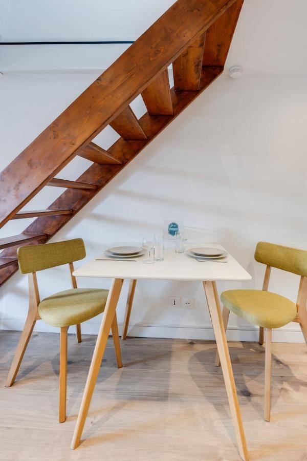 Duplex Vue Montagne - idéalement placé avec sa vue sur les toits Annecy Exterior foto